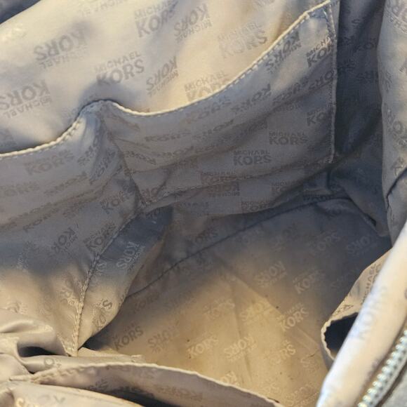 Michael Kors Bedford Belted Med Bowling Satchel Light Grey Pebbled Leather Bag - Picture 7 of 8